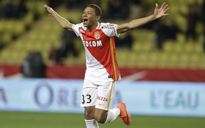 第一电竞-佐默面对挑衅保持冷静